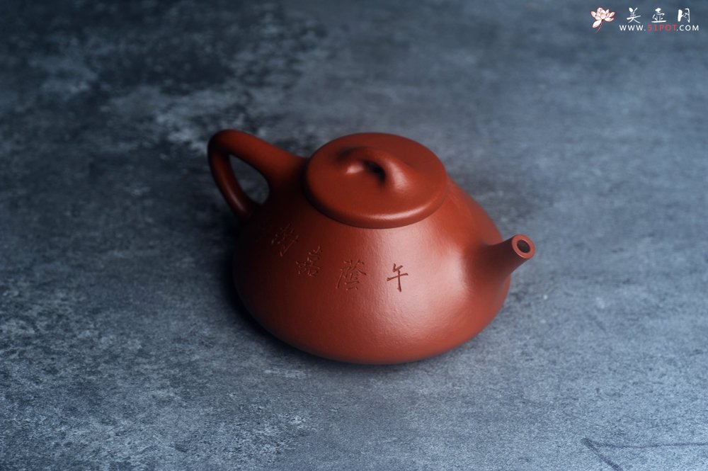 紫砂壶图片：精品老朱泥子冶石瓢 文气装饰 期待与您结缘 - 美壶网