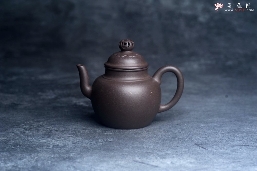 紫砂壶图片：美壶特惠 精致特好青灰泥宫灯壶 - 美壶网