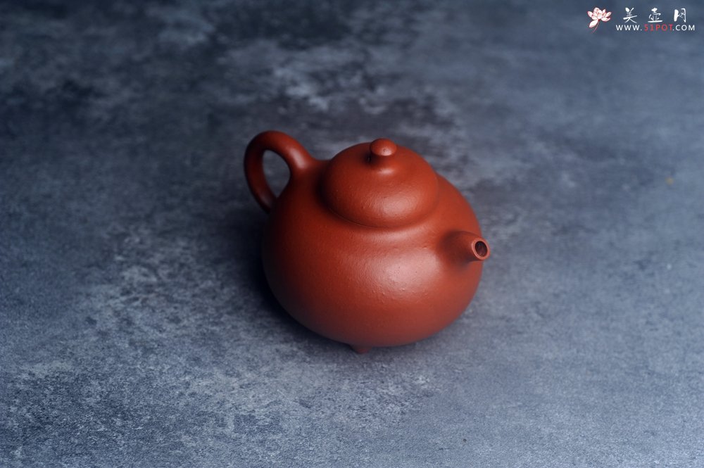紫砂壶图片：美壶特惠 特好老朱泥三足乳鼎壶 茶人醉爱 - 美壶网