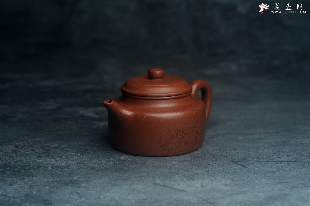 紫砂壶图片：美壶特惠 精致特好降坡泥德中壶 装饰人物特文气 - 美壶网