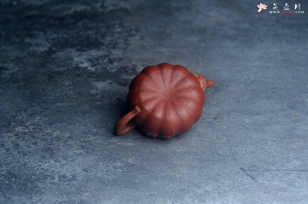 紫砂壶图片：美壶福利特惠 美壶专属定制 精致好料迷你小南瓜紫砂壶  肌理丰富生动 - 美壶网