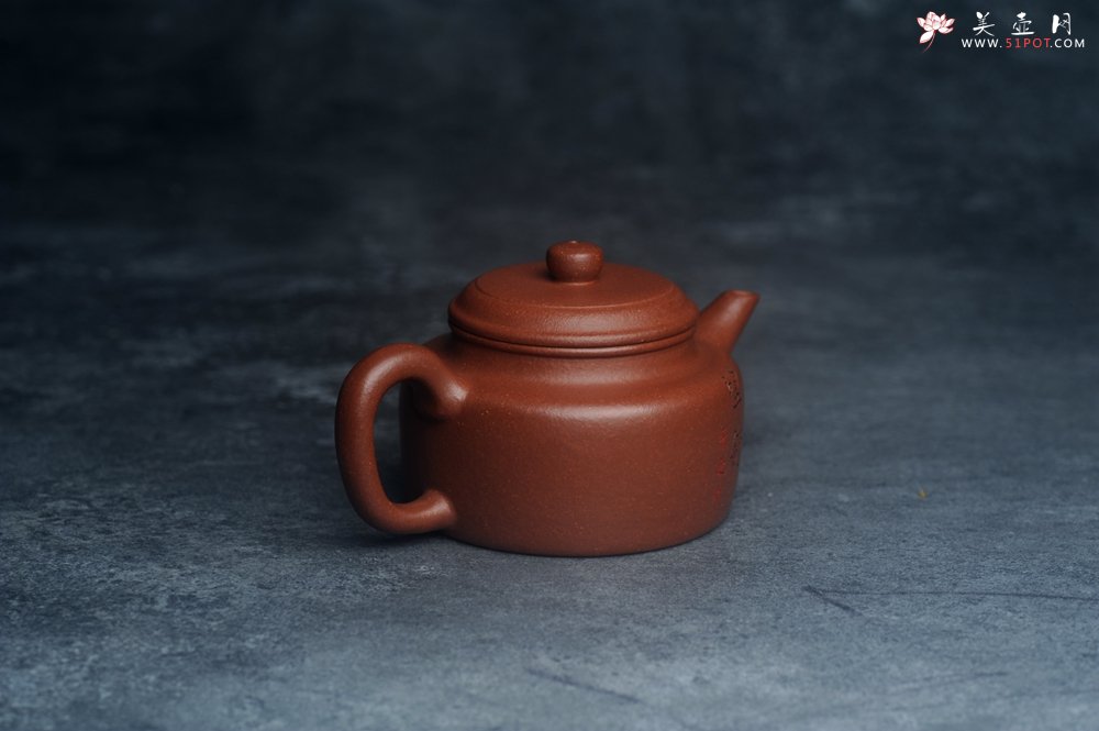 紫砂壶图片：美壶特惠 精致特好降坡泥德中壶 装饰人物特文气 - 美壶网