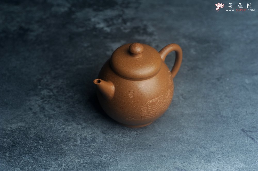 紫砂壶图片：美壶特惠 精致特好黄降坡泥高宫灯壶 装饰特文气 - 美壶网