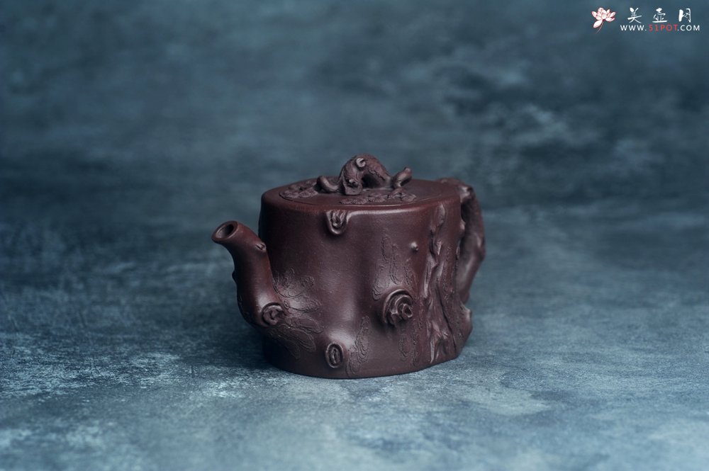 紫砂壶图片：实力演绎全手工重器松桩套组 一壶（280cc）二杯（130cc）一公道杯（188cc） - 美壶网