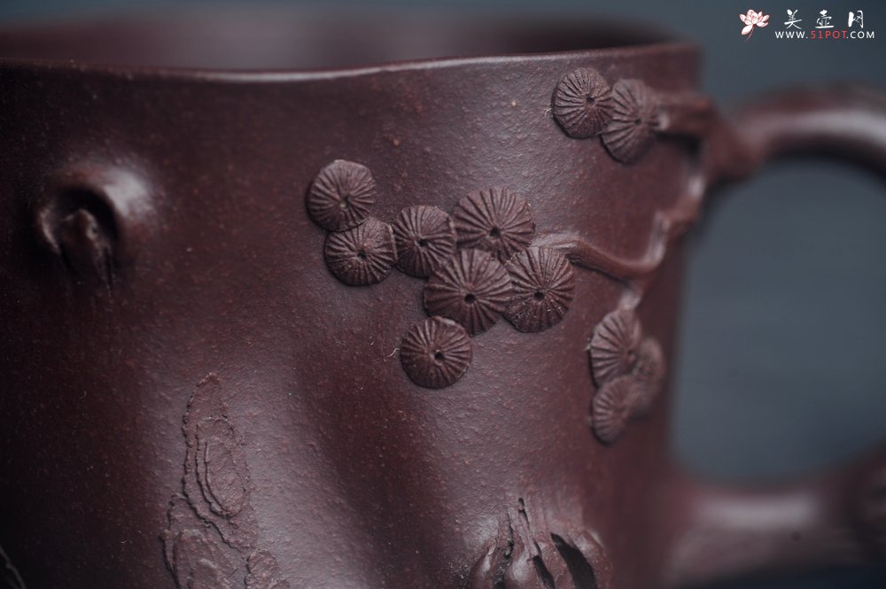 紫砂壶图片：实力演绎全手工重器松桩套组 一壶（280cc）二杯（130cc）一公道杯（188cc） - 美壶网