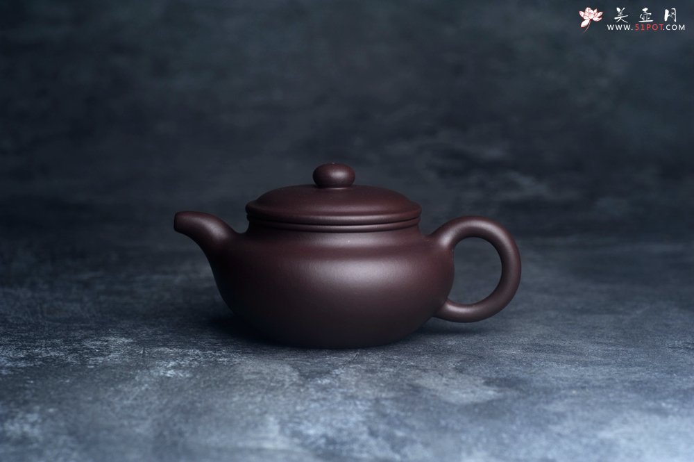 紫砂壶图片：潜力股王老师 美壶特惠 老紫泥全手工大亨仿古壶 - 美壶网