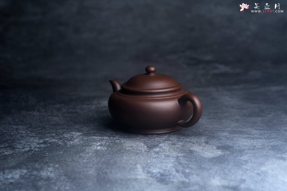 紫砂壶图片：美壶特惠 特好老紫泥玉扁紫砂壶 茶人醉爱 - 美壶网