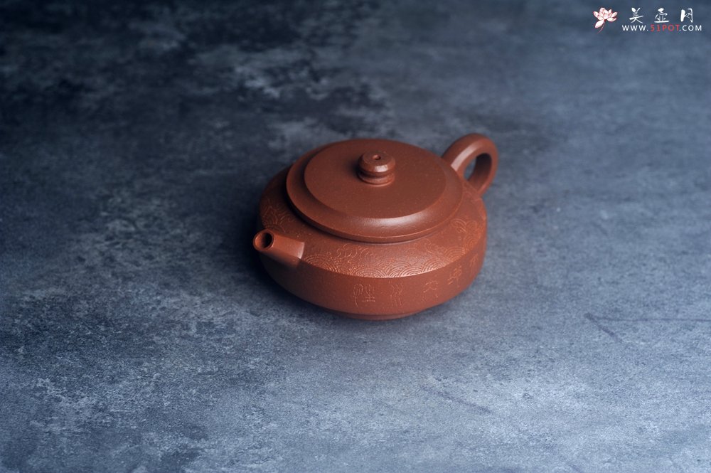 紫砂壶图片：美壶特惠 精致特好降坡泥周盘壶 装饰文雅 特文气 - 美壶网
