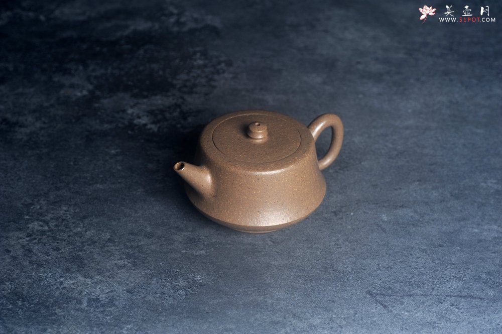 紫砂壶图片：美壶特惠 特好老青段泥柱础壶 茶人醉爱 - 美壶网