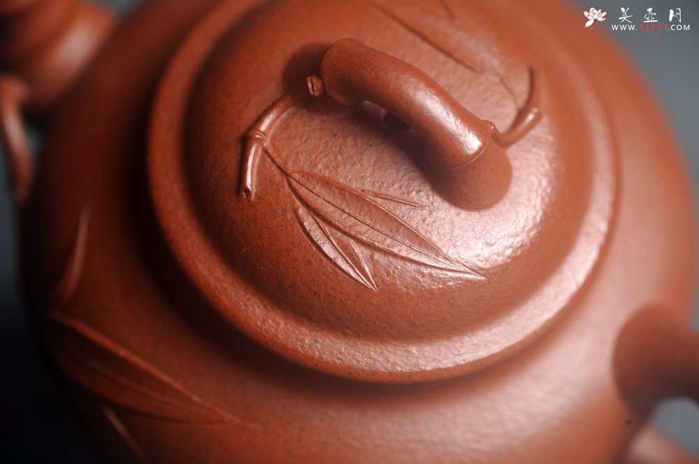 紫砂壶图片：美壶特惠 特好老朱泥竹报春壶 茶人醉爱 - 美壶网