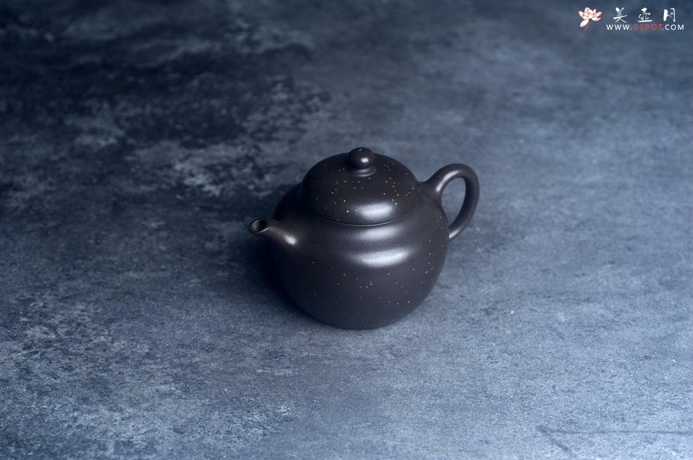 紫砂壶图片：美壶特惠 特好黑泥铺砂莲子壶 茶人醉爱 - 美壶网
