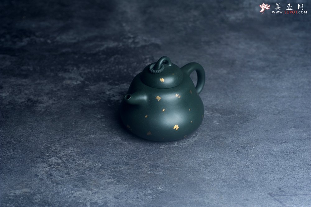 紫砂壶图片：美壶特惠 特好墨绿泥福禄葫芦壶 茶人醉爱 - 美壶网