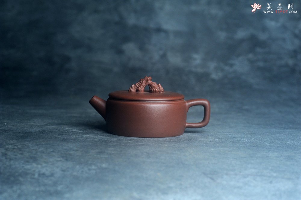 紫砂壶图片：美壶特惠 手工手制紫砂壶特好底槽青假山汉瓦壶 底部刻老虎 栩栩如生 茶壶 茶具 单壶 - 美壶网