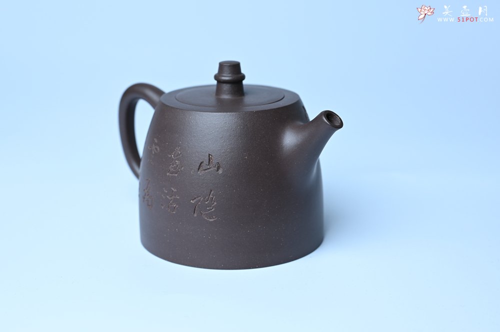 紫砂壶图片：美壶特惠 老紫泥精致山水汉铎壶 茶人醉爱 - 美壶网