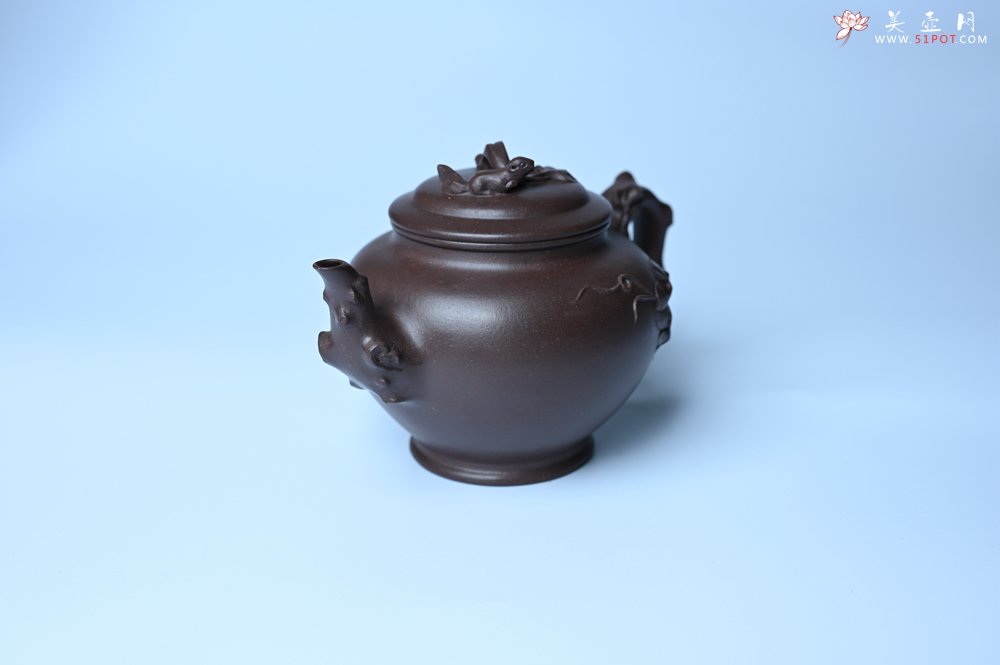 紫砂壶图片：潜力股赵老师 老紫泥全手工松鼠葡萄壶 茶人醉爱 - 美壶网