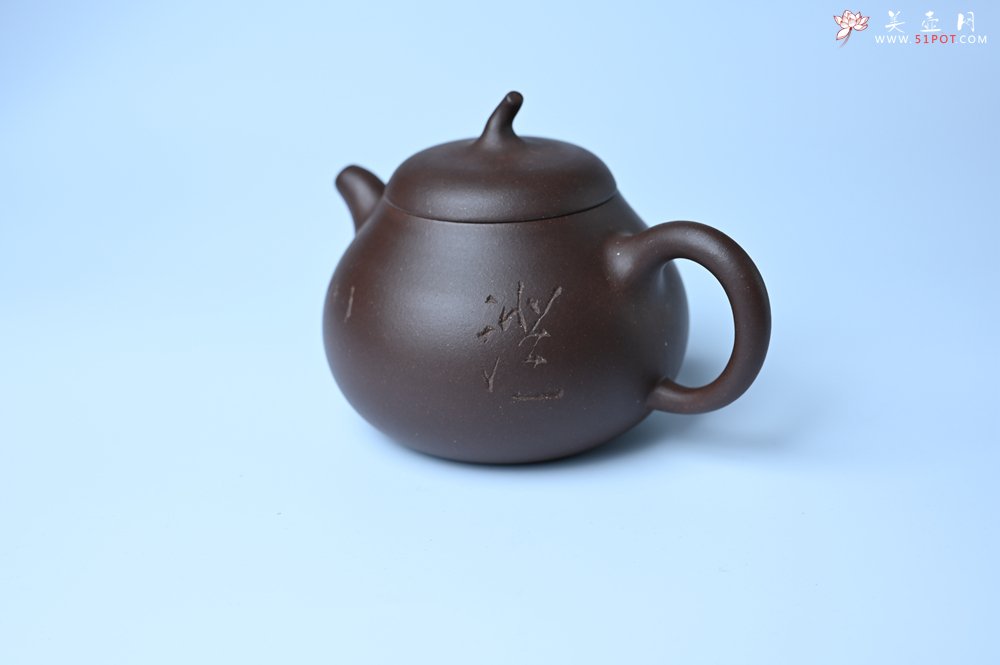 紫砂壶图片：毛国强入室弟子黄云初 特好老紫泥涤心茄段 名家何水法书法 刘世涛伯陶刻 - 美壶网