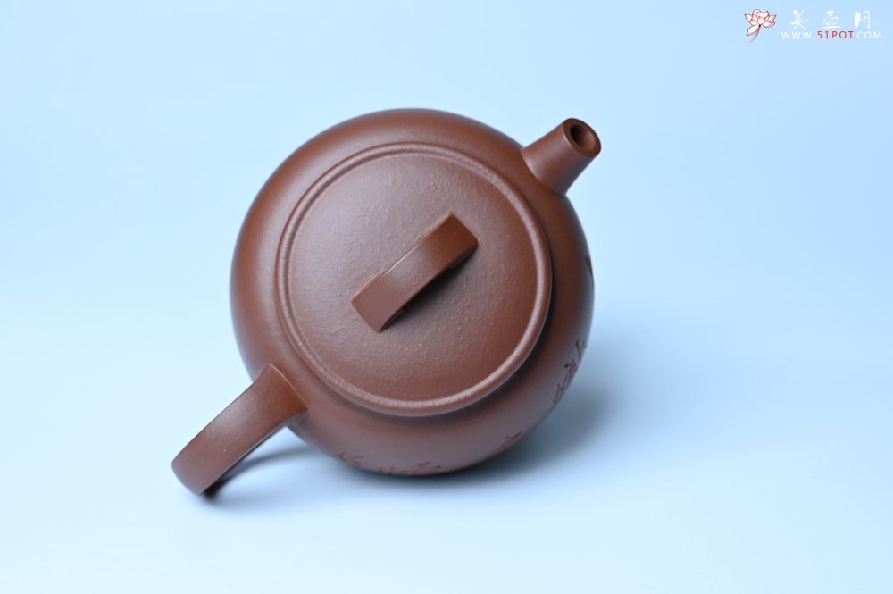 紫砂壶图片：毛国强入室弟子黄云初 特好老紫泥汉瓦壶 名家何水法书法“大彻大悟” 刘世涛伯陶刻 - 美壶网