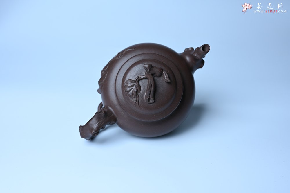 紫砂壶图片：潜力股赵老师 老紫泥全手工松鼠葡萄壶 茶人醉爱 - 美壶网