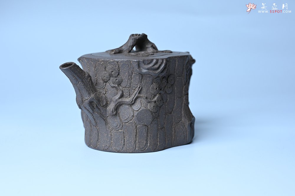 紫砂壶图片：美壶特惠 精致青段泥全松皮 全手工松桩壶 肌理丰富 特文气 - 美壶网