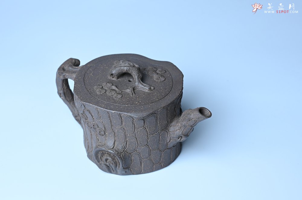 紫砂壶图片：美壶特惠 精致青段泥全松皮 全手工松桩壶 肌理丰富 特文气 - 美壶网