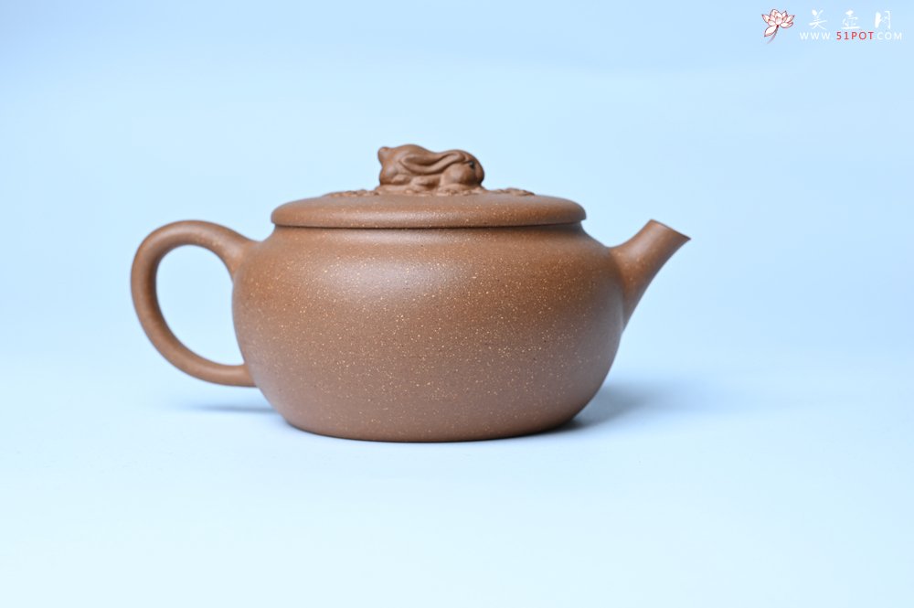 紫砂壶图片：美壶特惠 优质降坡泥花鸟听兔壶 茶人醉爱 - 美壶网