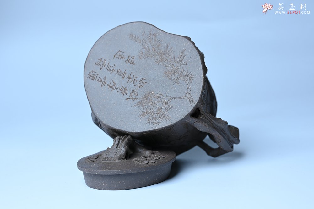 紫砂壶图片：美壶特惠 精致青段泥全松皮 全手工松桩壶 肌理丰富 特文气 - 美壶网