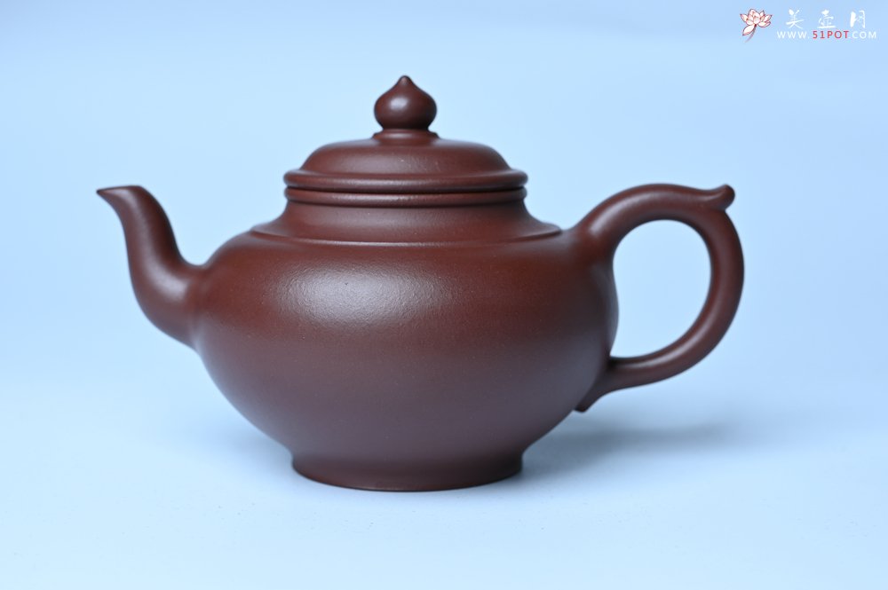 紫砂壶图片：潜力股周小培老师 4号井深井红皮龙全手工笑樱壶 养后特润 期待与您结缘 - 美壶网