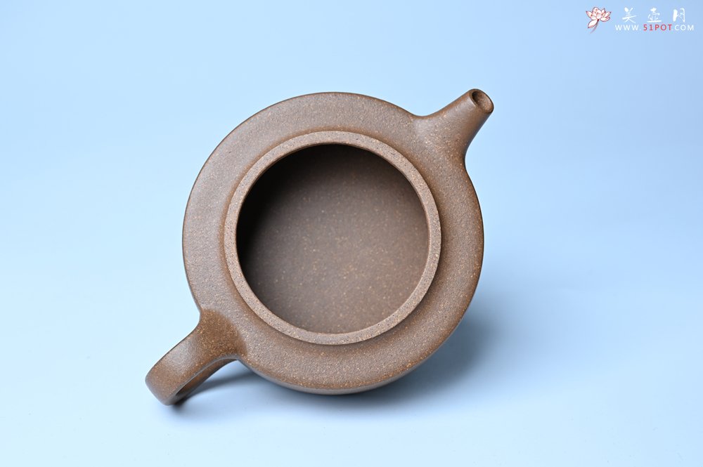 紫砂壶图片：美壶特惠  精工老段周盘壶 小壶难做 易泡养 杀茶利器 - 美壶网