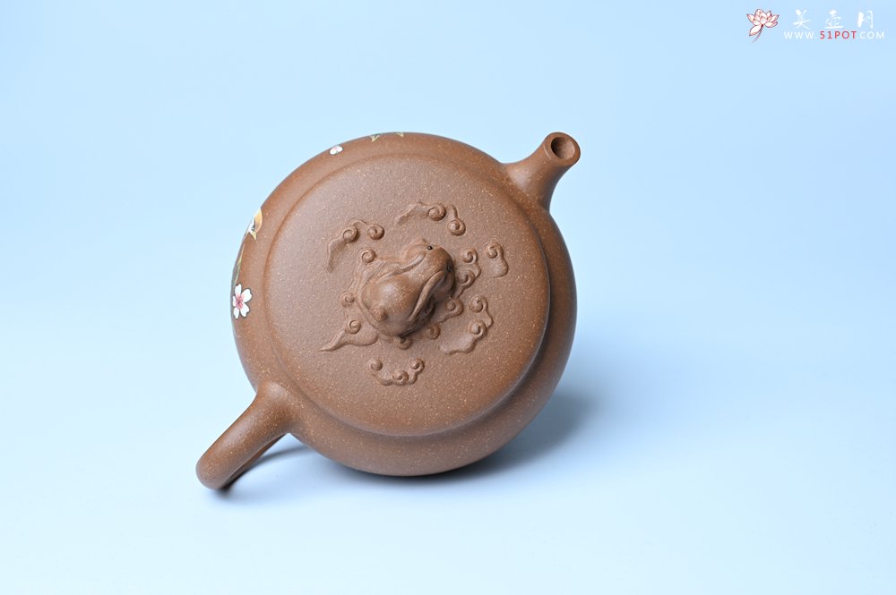 紫砂壶图片：美壶特惠 优质降坡泥花鸟听兔壶 茶人醉爱 - 美壶网