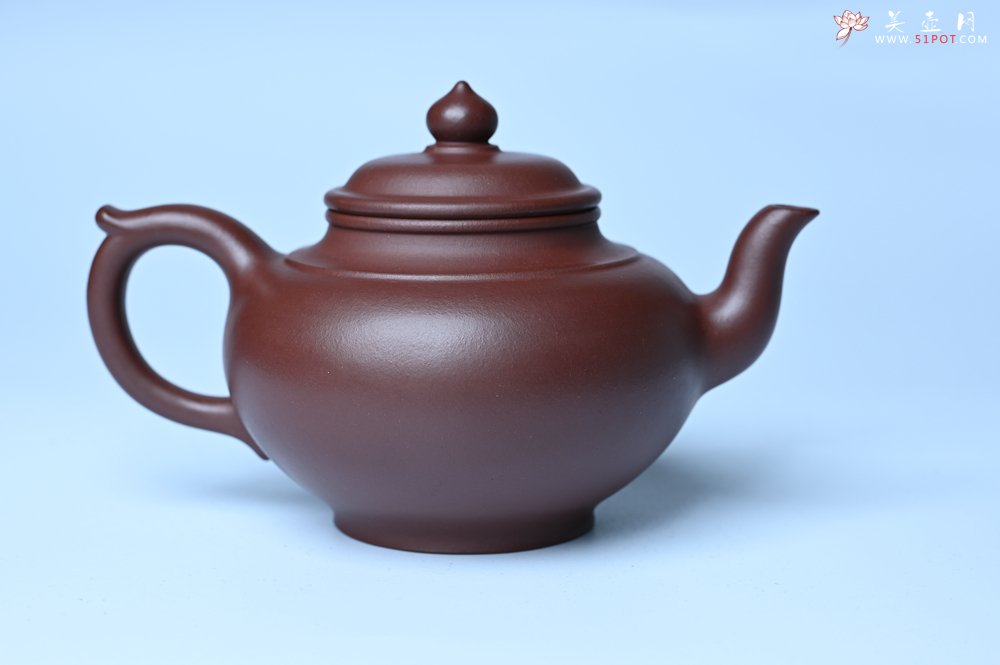 紫砂壶图片：潜力股周小培老师 4号井深井红皮龙全手工笑樱壶 养后特润 期待与您结缘 - 美壶网