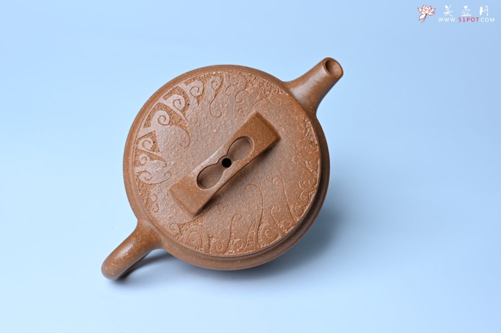 紫砂壶图片：美壶特惠 特好黄降坡泥汉瓦壶 万物可盼 茶人醉爱 - 美壶网