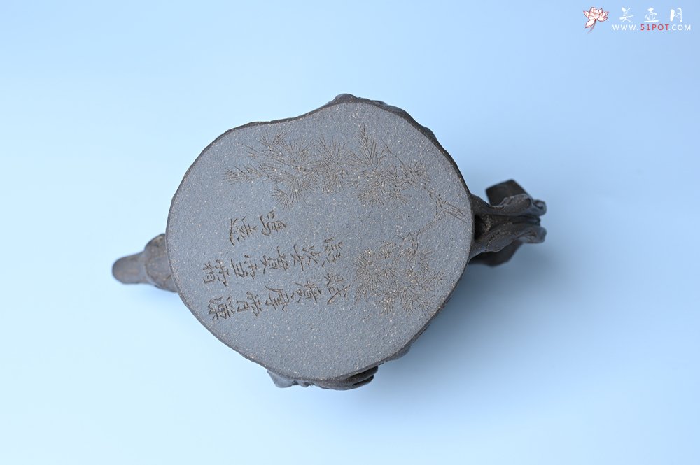 紫砂壶图片：美壶特惠 精致青段泥全松皮 全手工松桩壶 肌理丰富 特文气 - 美壶网