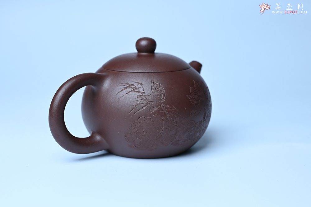 紫砂壶图片：油润底曹青 全手工西施茶壶 玉洁冰清 接天莲叶无穷碧 映日荷花别样红 - 美壶网