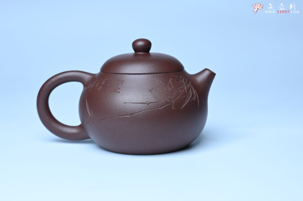 紫砂壶图片：油润底曹青 全手工文旦茶壶 细写茶经煮香雪 闲趣图 特文气 期待与亲结缘 - 美壶网