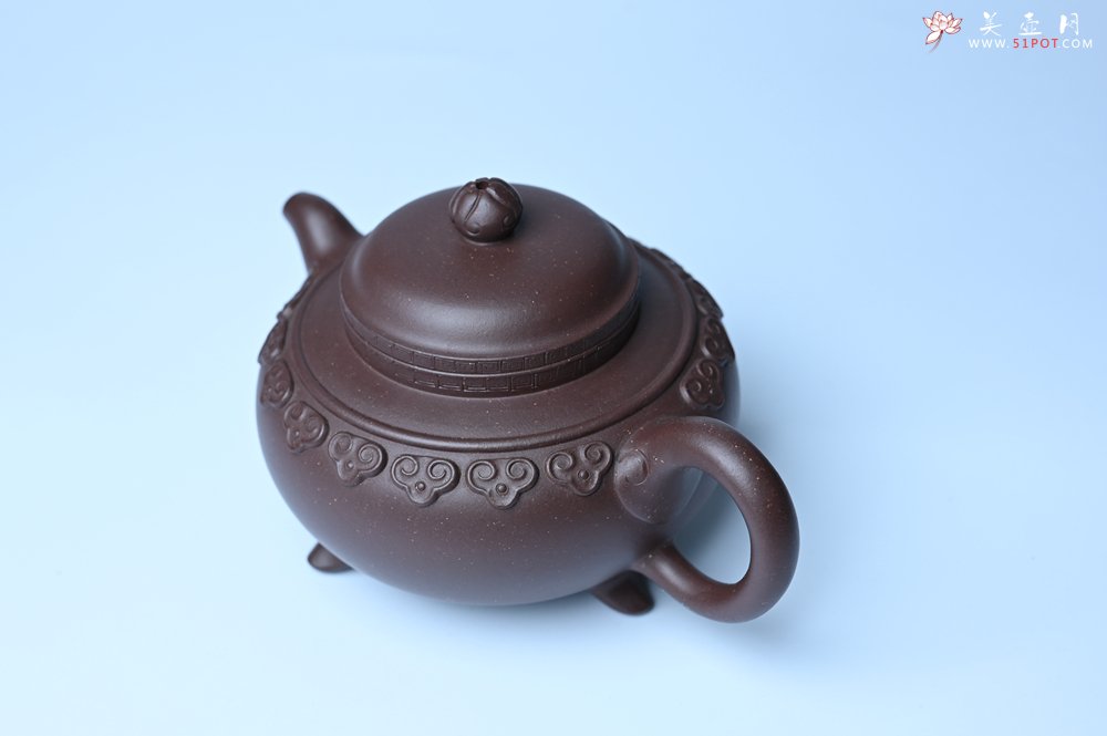 紫砂壶图片：美壶特惠 精致紫泥云肩如意壶 茶人醉爱 - 美壶网