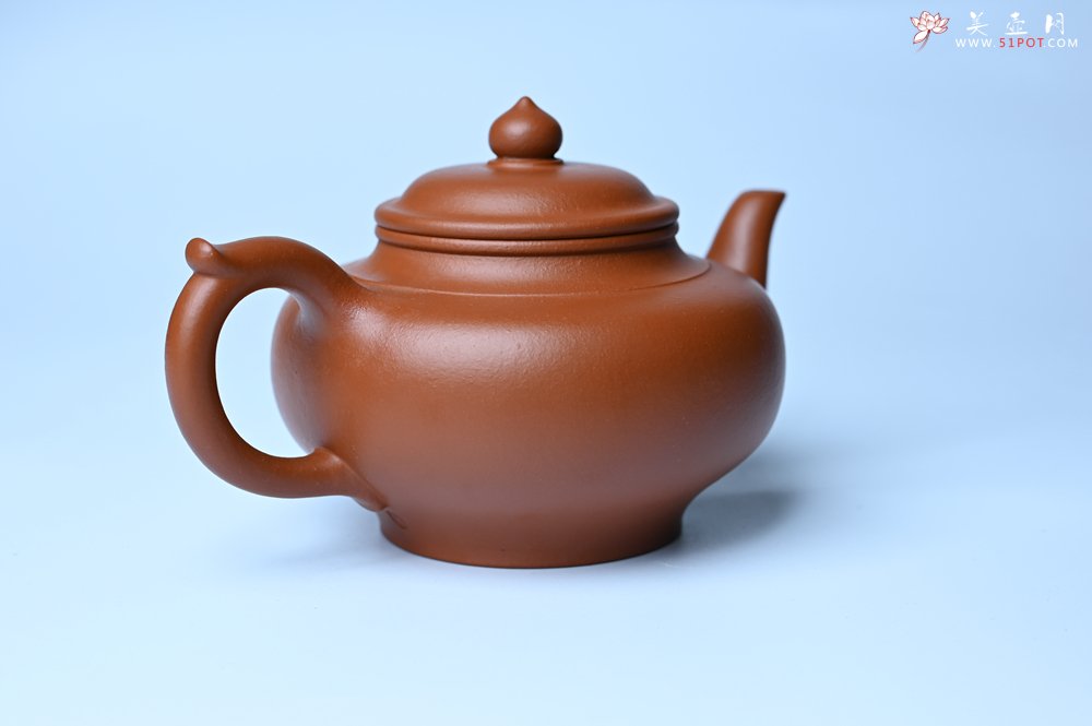 紫砂壶图片：潜力股周小培全手工演绎朱泥笑樱壶 中品难度大 - 美壶网