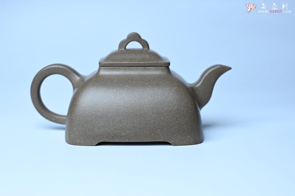 紫砂壶图片：实力派张海艳全手工蟹壳老青段泥精工弧菱壶 - 美壶网