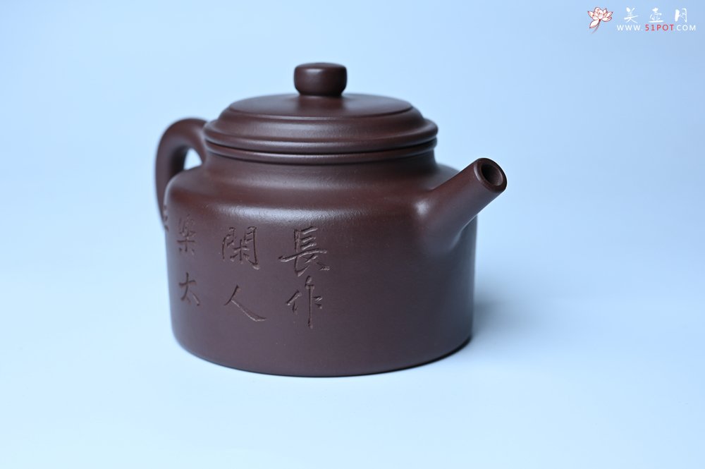 紫砂壶图片：油润底曹青 全手工德中茶壶 装饰人物特文气 - 美壶网
