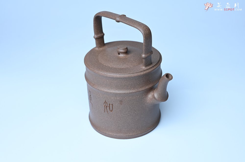 紫砂壶图片：美壶特惠 特好老段泥 精工知（知了）足（竹子）提梁 挺拔秀雅 - 美壶网