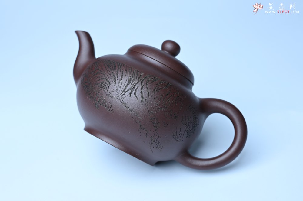 紫砂壶图片：油润黄龙山底槽青 全手工熹微壶 文气装饰 虎啸山林 期待与您结缘 - 美壶网