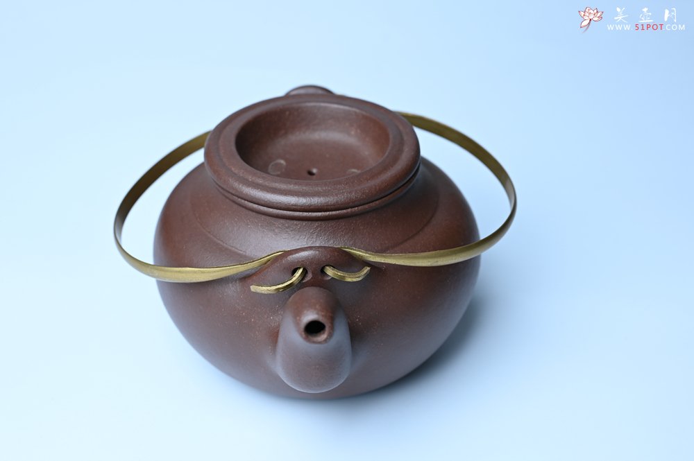 紫砂壶图片：美壶特惠 手工手制精致老紫泥提梁壶 茶人醉爱 - 美壶网
