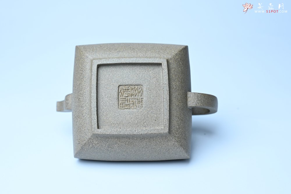 紫砂壶图片：美壶中秋国庆特惠 精工老段泥四方君德公道壶 独孔 茶人醉爱 - 美壶网