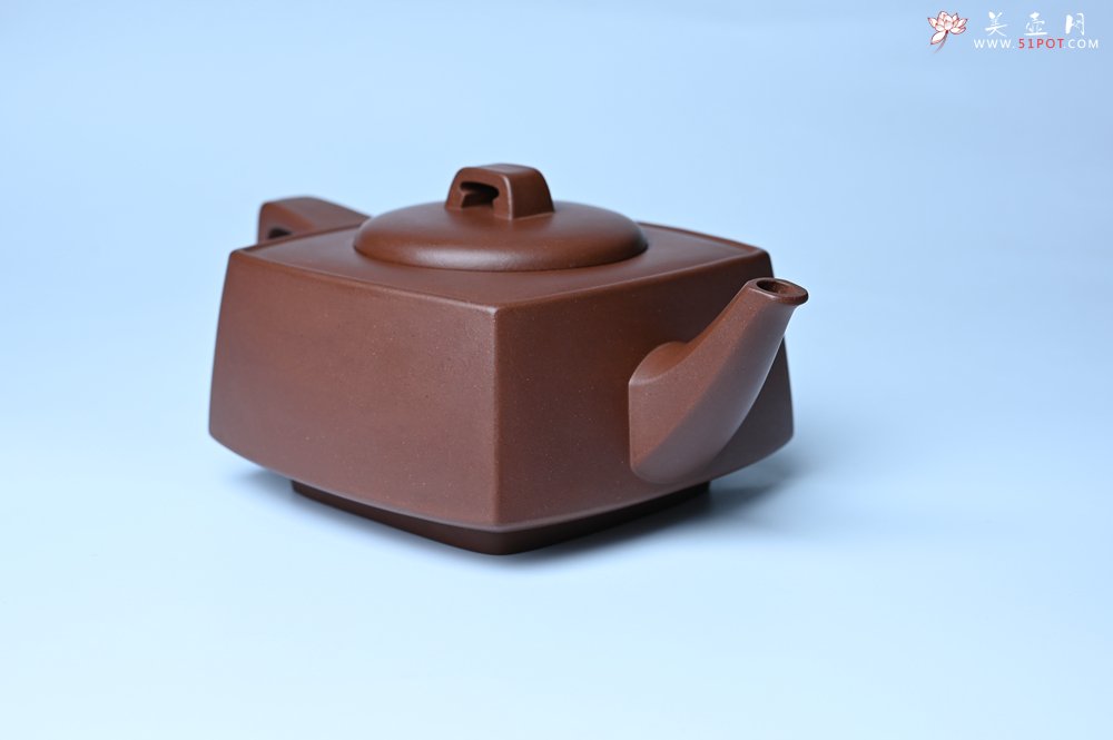 紫砂壶图片：实力派张海艳全手工精工砂四方壶 做工一流 - 美壶网