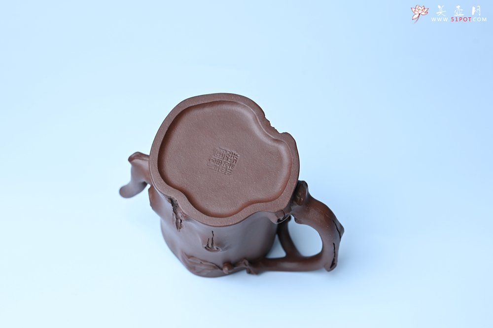 紫砂壶图片：潜力股赵老师 全手工秀雅桃桩 肌理自然生动 - 美壶网