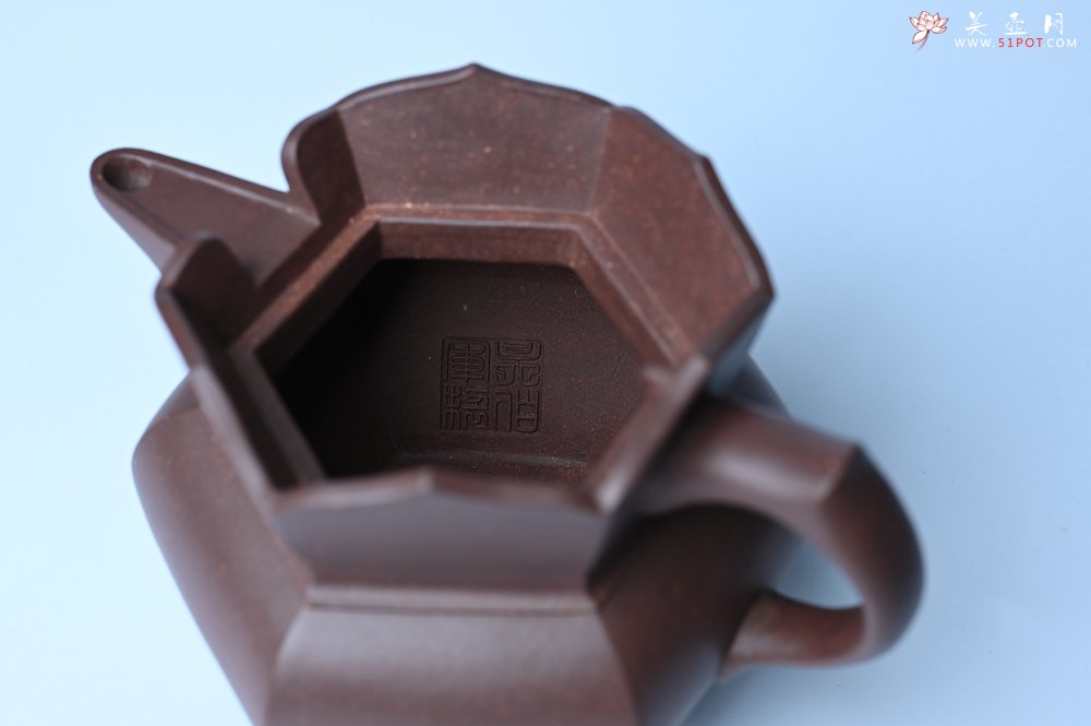 紫砂壶图片：摹古时大彬 优质调砂老紫泥全手工镶片僧帽壶 难度大 古韵悠悠 愈养迷人 - 美壶网