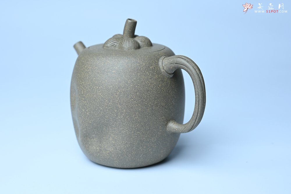 紫砂壶图片：美壶特惠 精致薄胎青段泥瓜菱壶 质量仅84g 茶人醉爱 - 美壶网