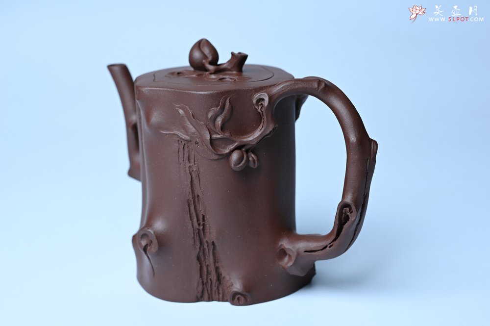紫砂壶图片：潜力股赵老师 全手工秀雅桃桩 肌理自然生动 - 美壶网