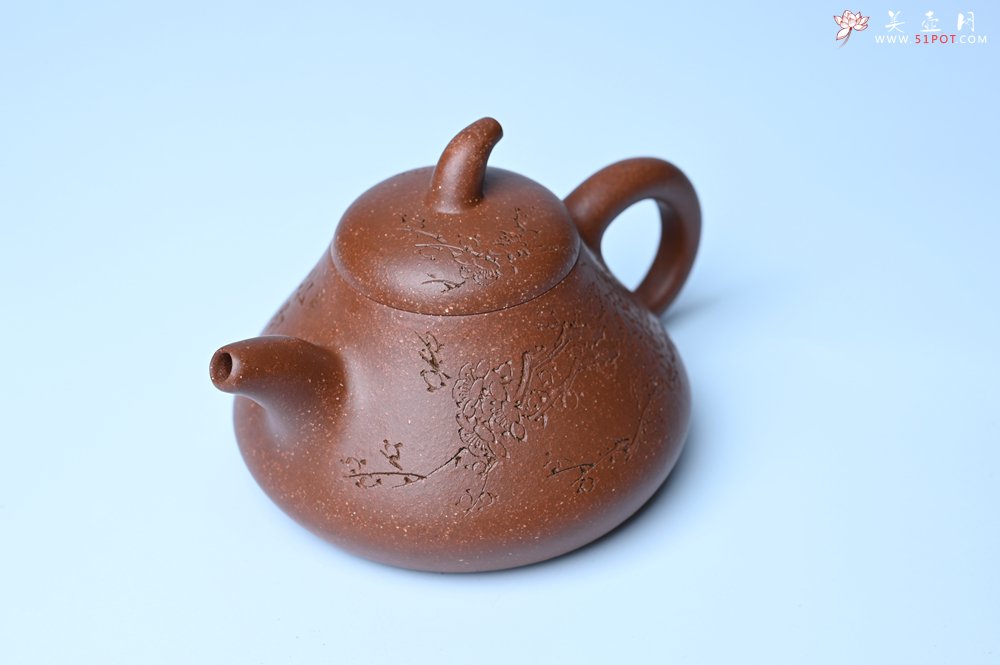 紫砂壶图片：美壶特惠 潜力股王老师 全手工拍打成型茄瓢壶 装饰梅花 特文气 - 美壶网