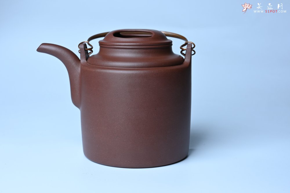紫砂壶图片：实力派工艺师吕旭莹全手工演绎洋桶壶 大品难度大 资深壶友看过来 - 美壶网