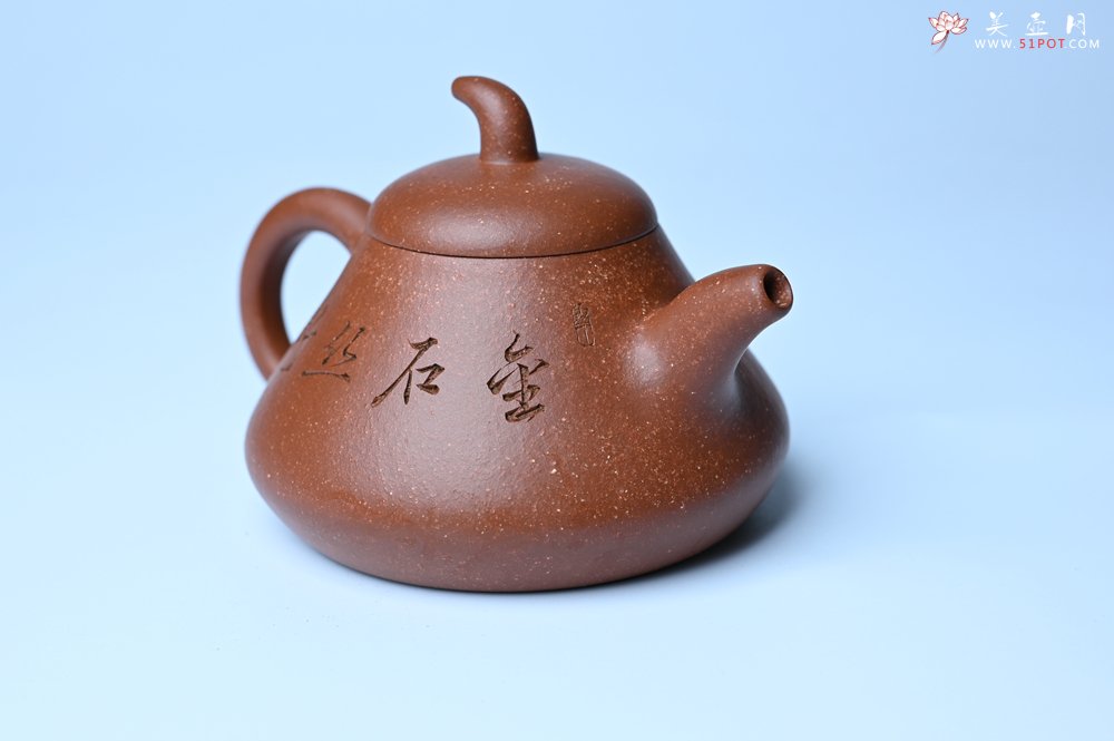 紫砂壶图片：美壶特惠 潜力股王老师 全手工拍打成型茄瓢壶 装饰居不可无竹 特文气 - 美壶网